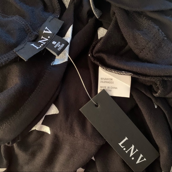 L.N.V. Silver metallic star cropped hoodie - Picture 8 of 9